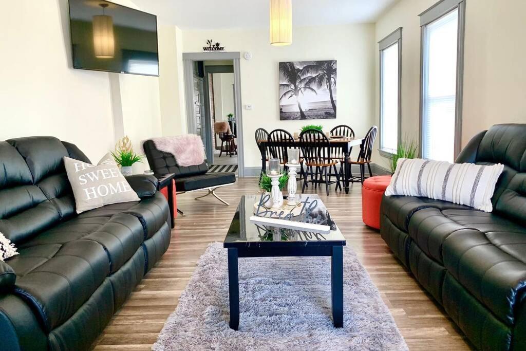 Villa 5Br Niagara Getaway Prime Location-Sleeps 10 à Niagara Falls Extérieur photo